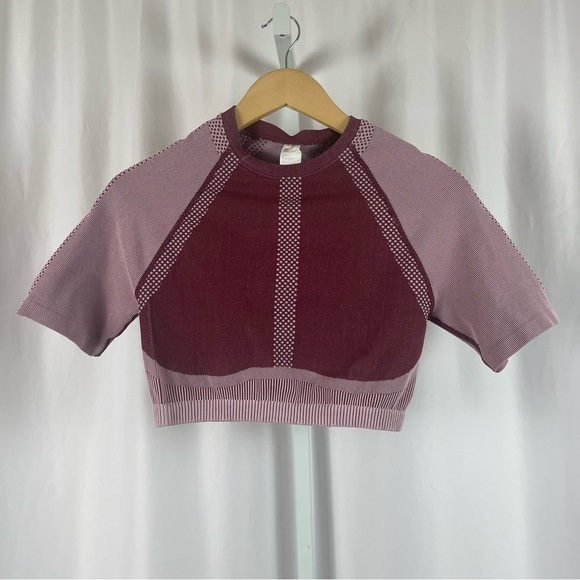 Fabletics Yitty Large Helena Seamless Crop Top Workout Yoga Gym Weight Lifting - Picture 1 of 5